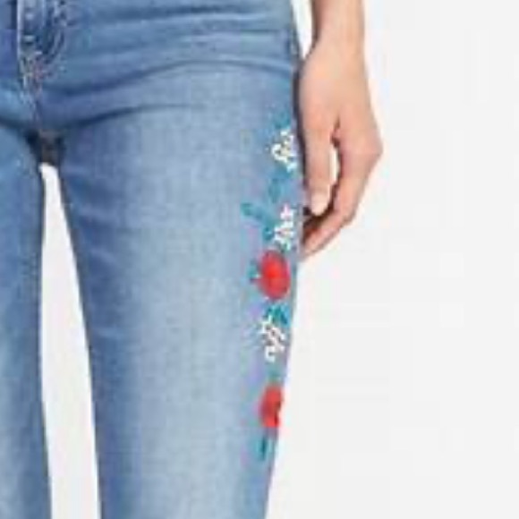 OLD NAVY ROCKSTAR MID RISE SKINNY JEANS MEDIUM WASH FLORAL EMBROIDERY SIZE 8 - Picture 3 of 14